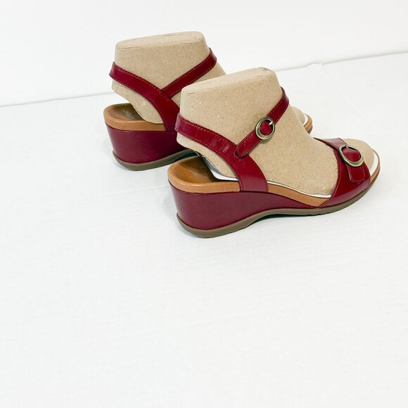 DANSKO NWB Sz 39 Red  Leather Arielle Glazed Kid Comfort Sandals - Picture 4 of 11